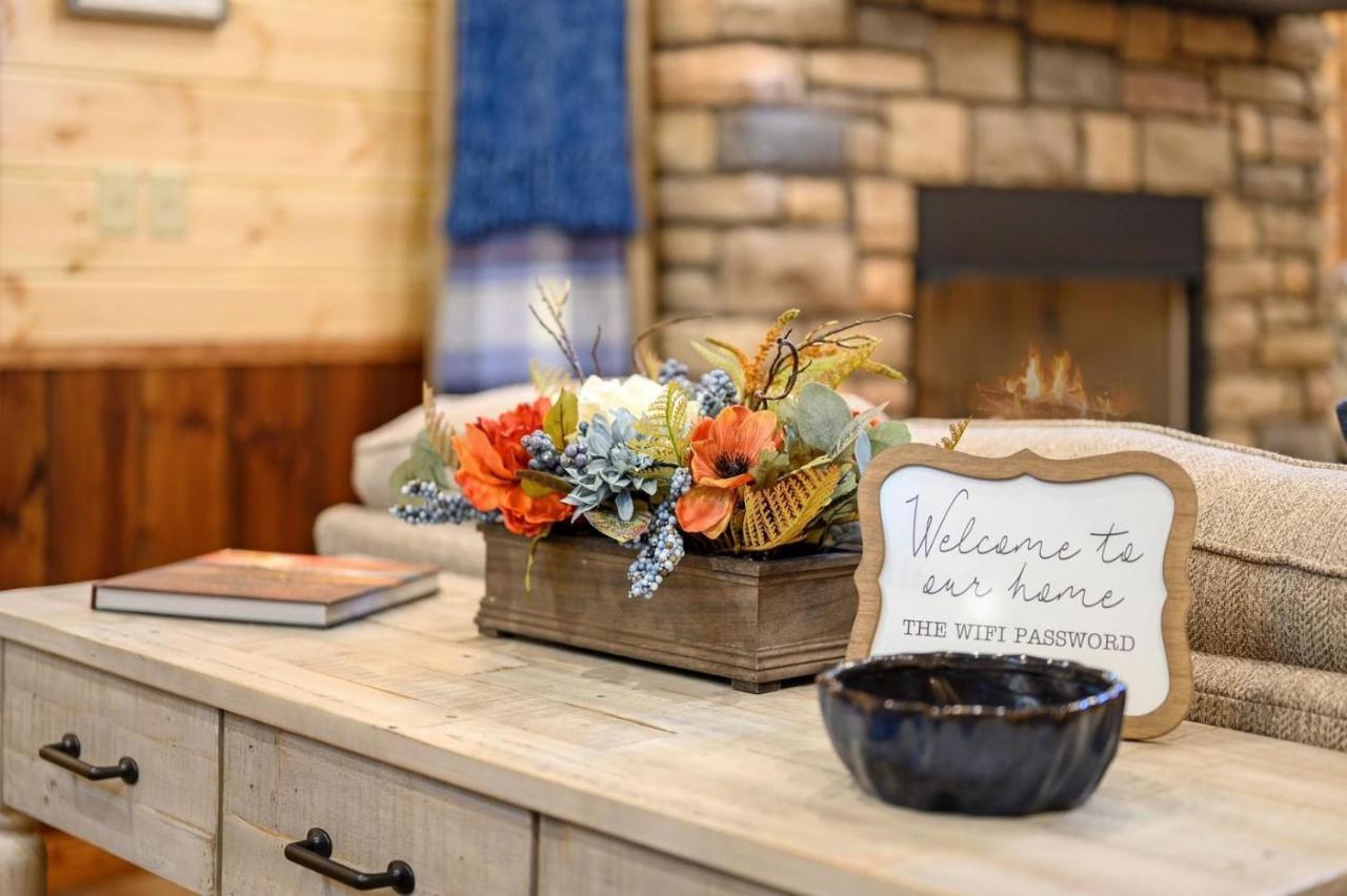 Large Luxury 2Br Cabin W Hot Tub Double Trouble Was Designed For Fun Comfort And Memories Minutes From Buzzling Hochatown And Beautiful Beaver Bend State Park Броукън Боу Екстериор снимка